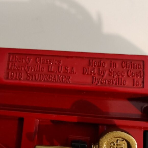 Liberty Classics 1916 Studebaker Panel Truck Locking Coin Bank VG used condition - Picture 7 of 9